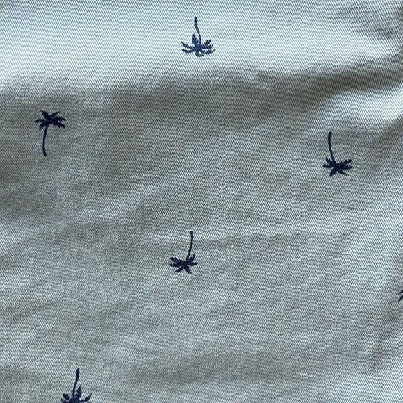 GAP Essential Kakhi 10” Short - Picture 5 of 5